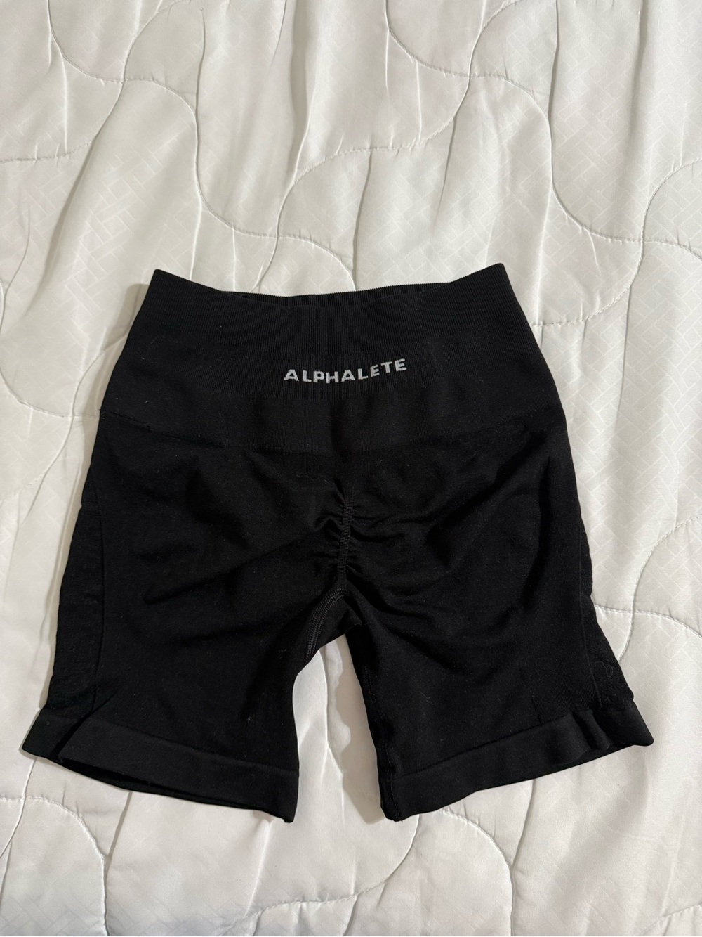 Alphalete contour Women's Black High-Waist Scrunch Bike Shorts